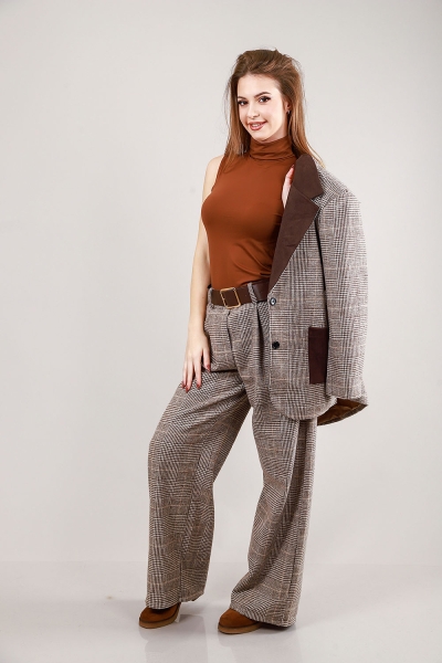 Дамски костюм в каре Vintage